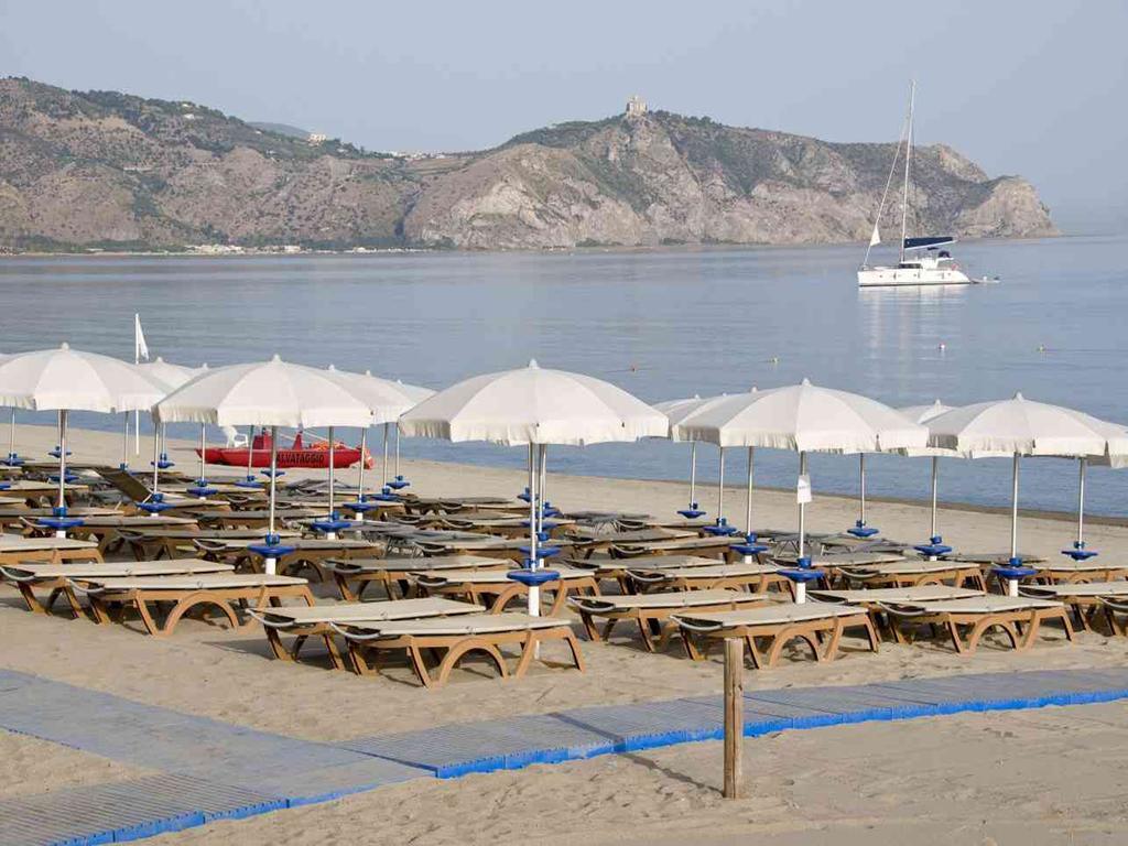 Baia Dei Delfini Aparthotel Furnari Εξωτερικό φωτογραφία