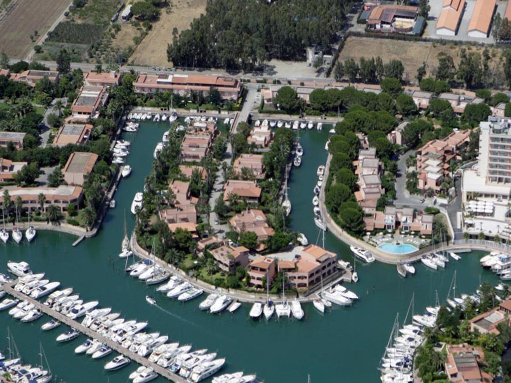 Baia Dei Delfini Aparthotel Furnari Εξωτερικό φωτογραφία