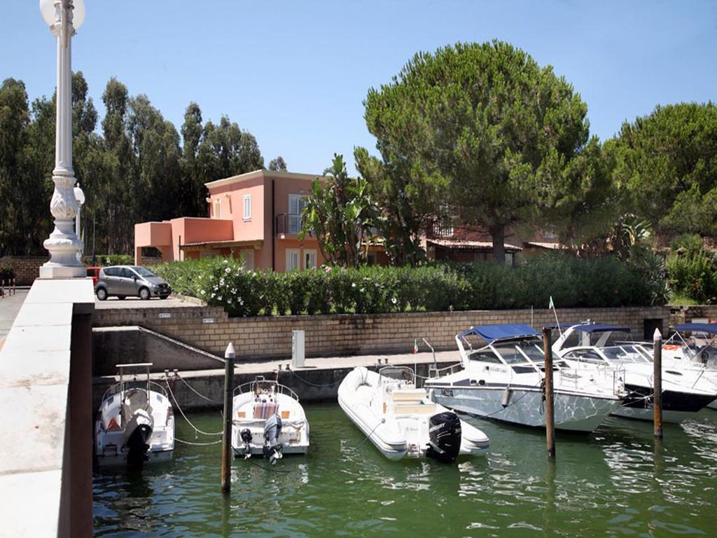 Baia Dei Delfini Aparthotel Furnari Εξωτερικό φωτογραφία