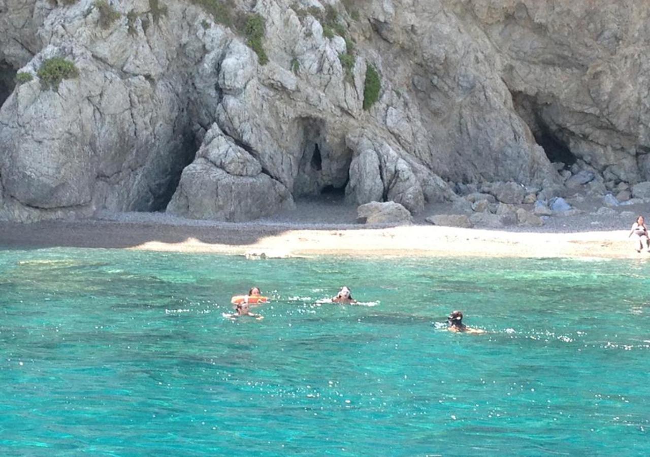 Baia Dei Delfini Aparthotel Furnari Εξωτερικό φωτογραφία